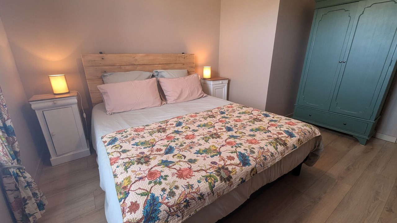 Photo of Bedroom in Frampas