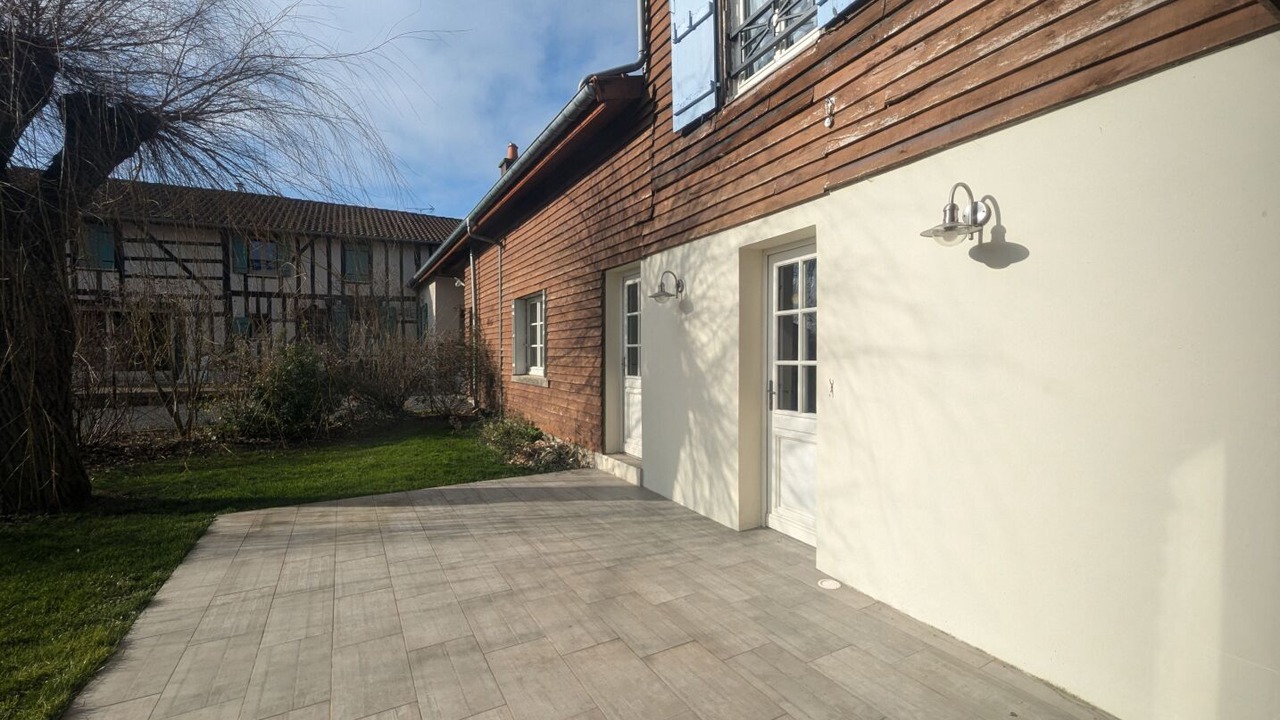 Photo of Outdoor in Frampas