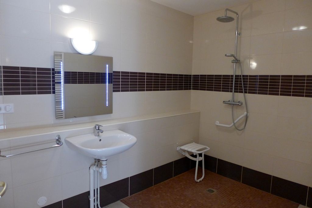 Photo of Bathroom in Vignes-la-Cote