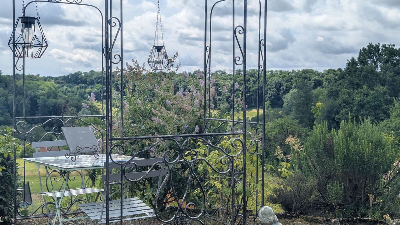 Photo of Outdoor in Cohons