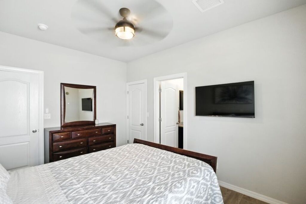 Photo of Bedroom in Biggs Field
