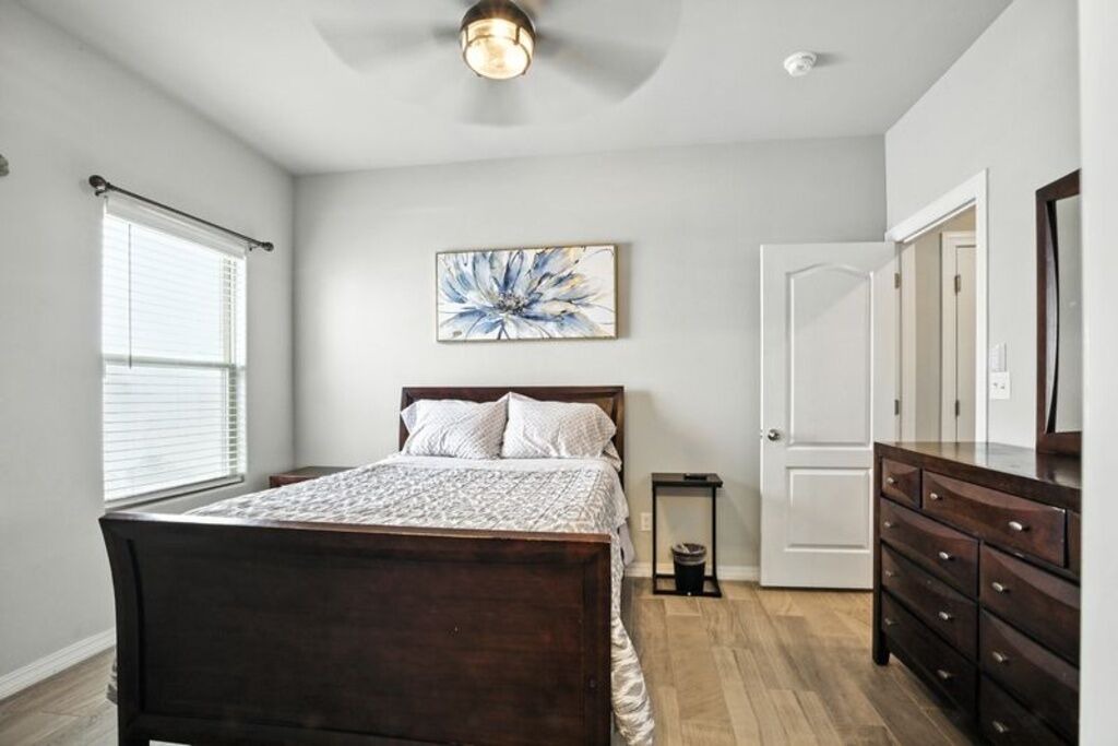 Photo of Bedroom in Biggs Field