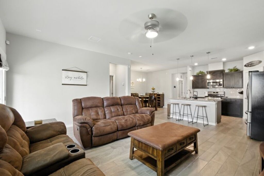 Photo of Livingroom in Biggs Field