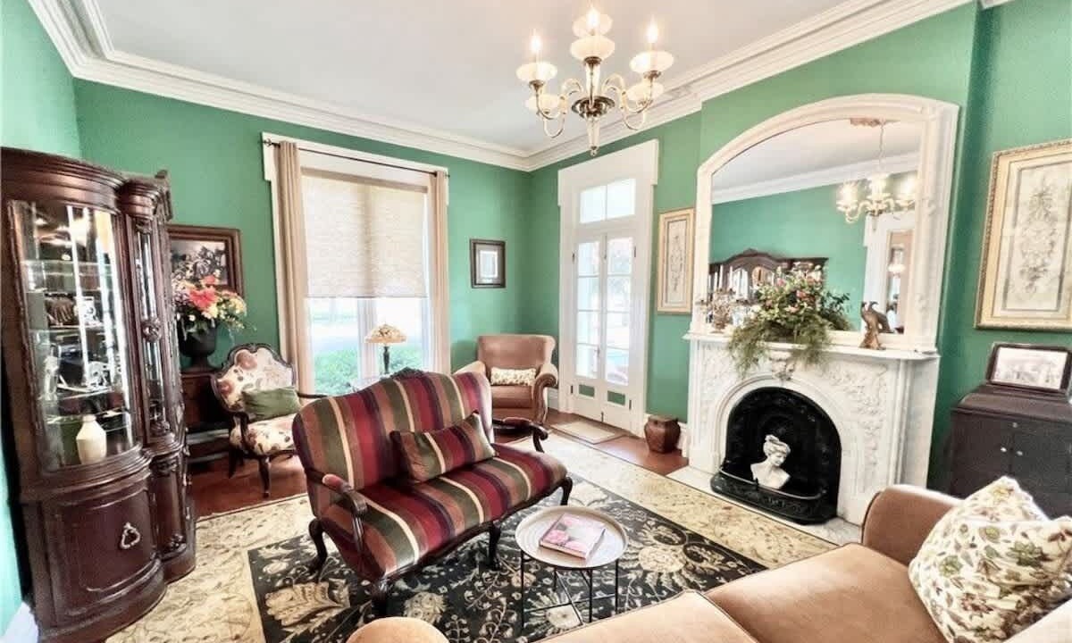 Photo of Livingroom in Oswego