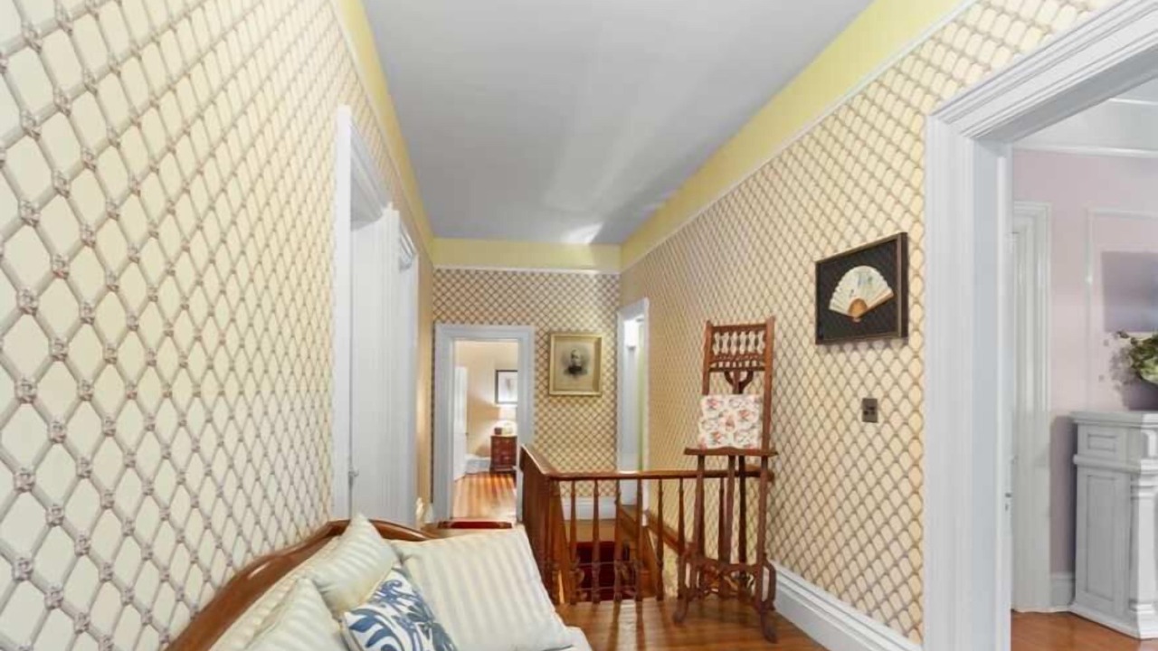 Photo of Livingroom in Oswego