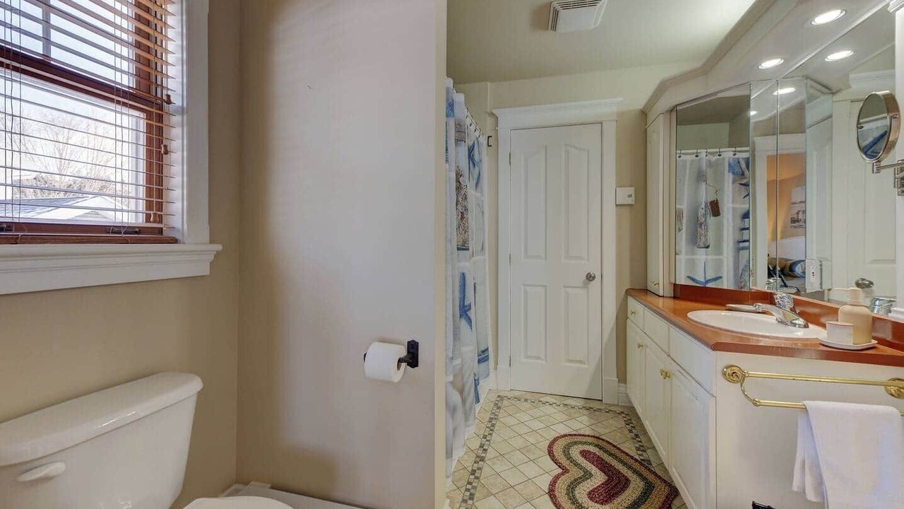 Photo of Bathroom in Stratford