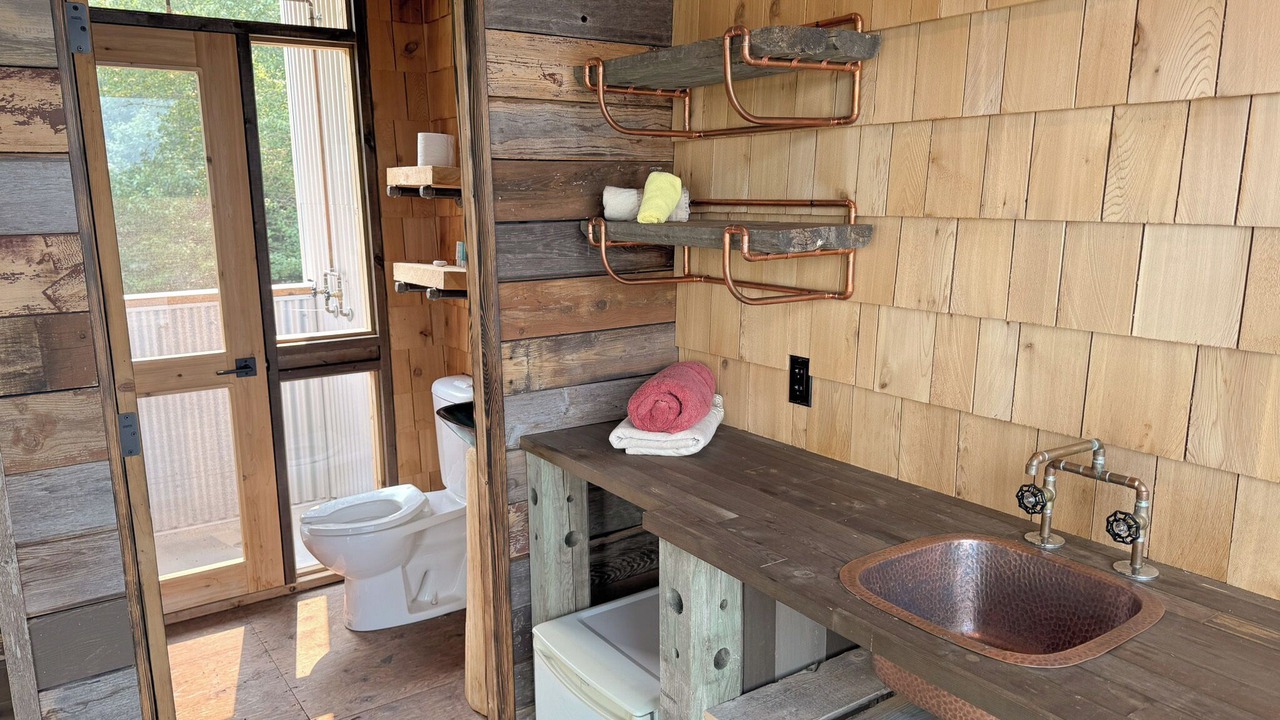Photo of Bathroom in Kenora