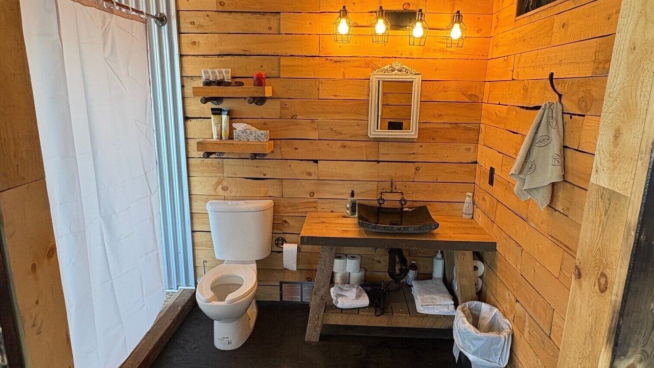 Photo of Bathroom in Kenora