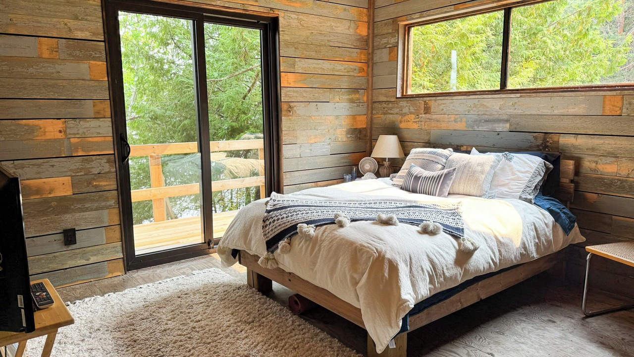 Photo of Bedroom in Kenora