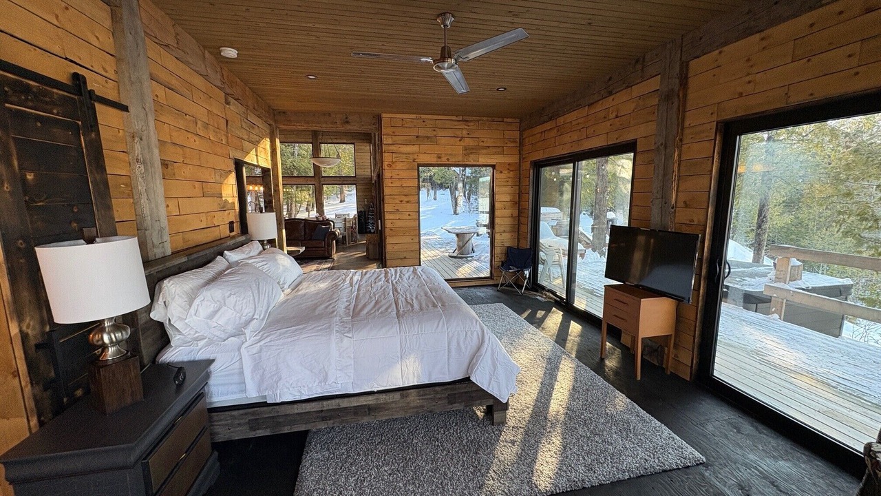 Photo of Bedroom in Kenora