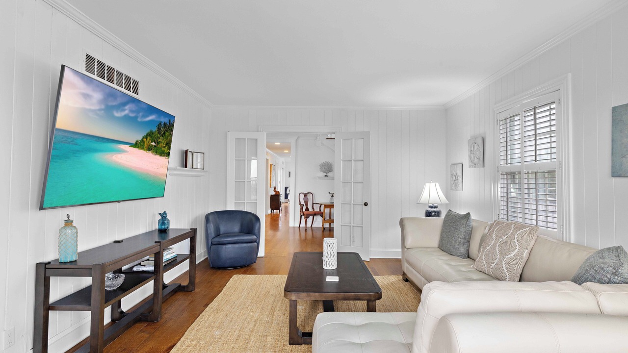 Photo of Livingroom in Mantoloking