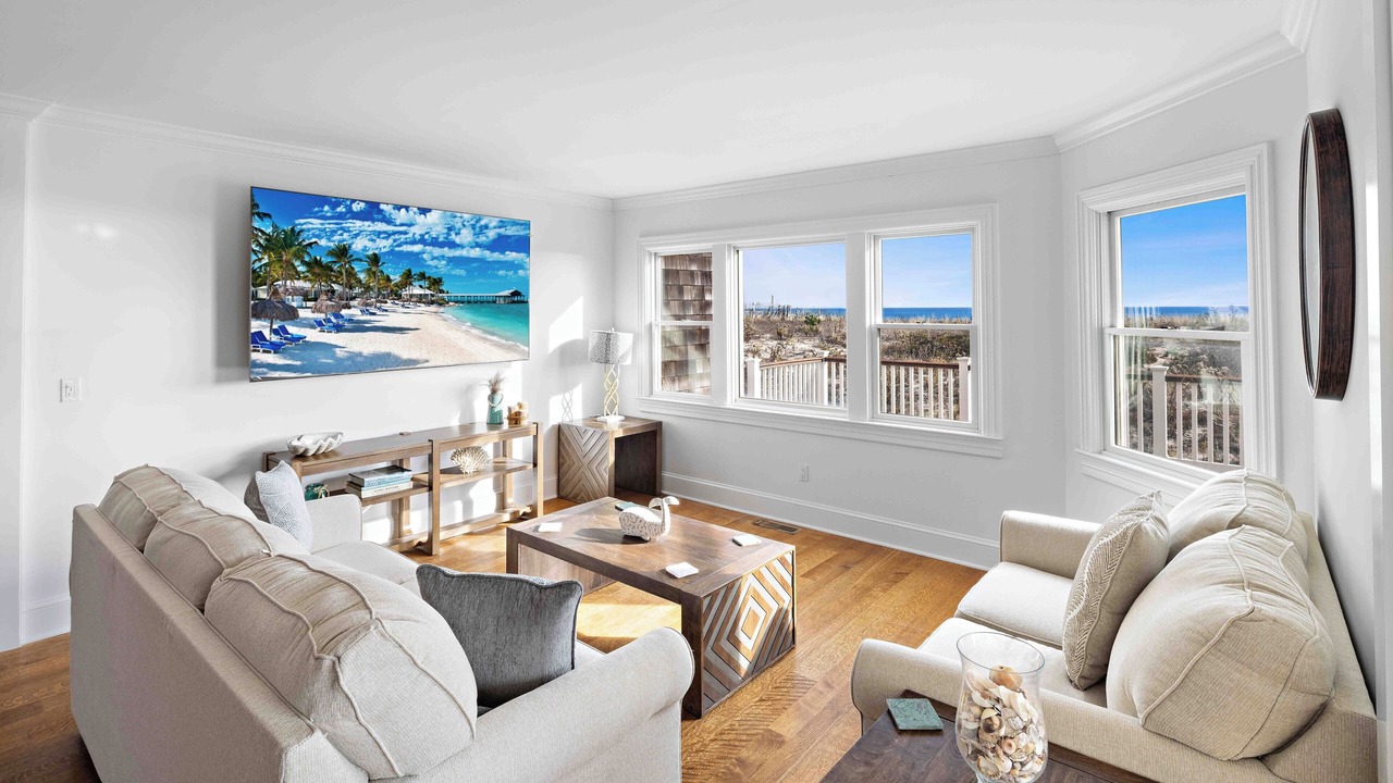 Photo of Livingroom in Mantoloking
