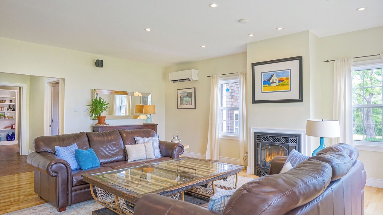 Photo of Livingroom in Bay Fortune