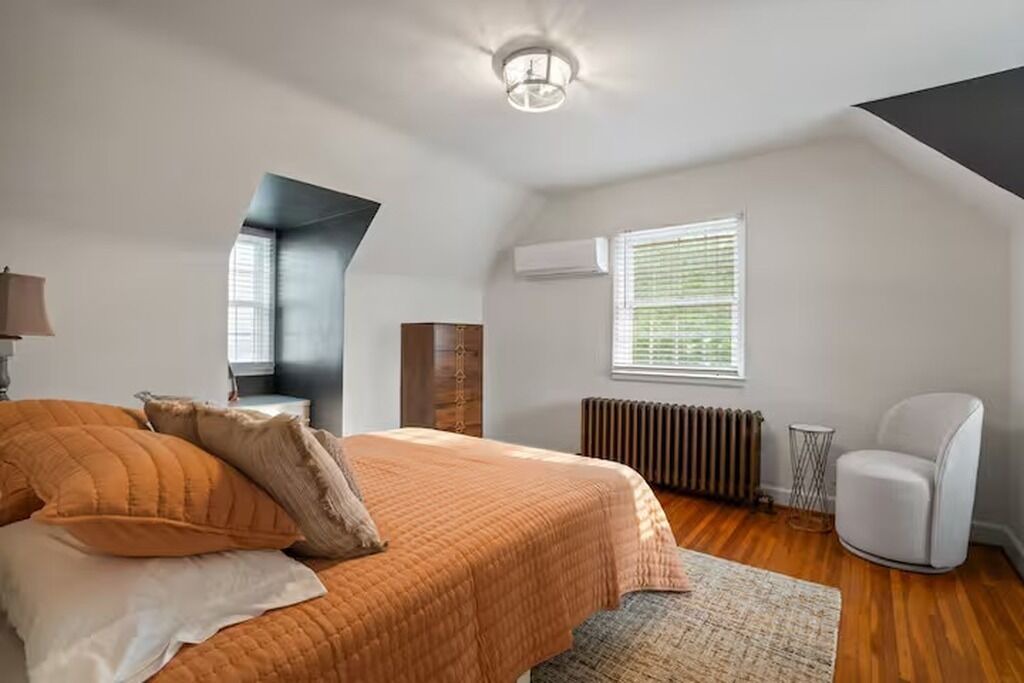 Photo of Bedroom in Lewis Center