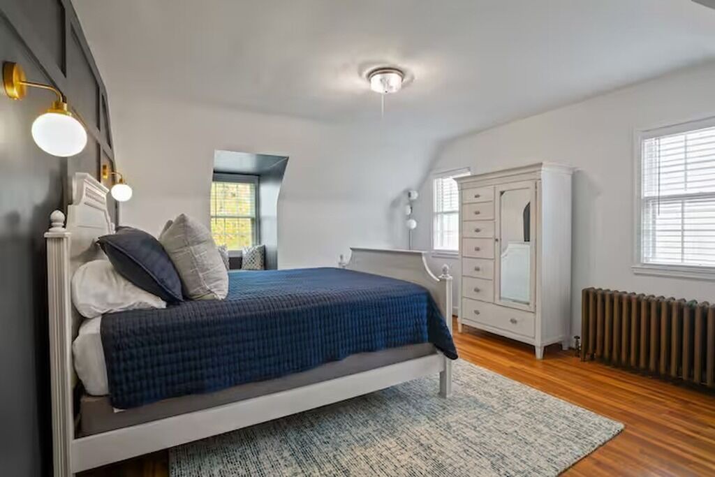 Photo of Bedroom in Lewis Center