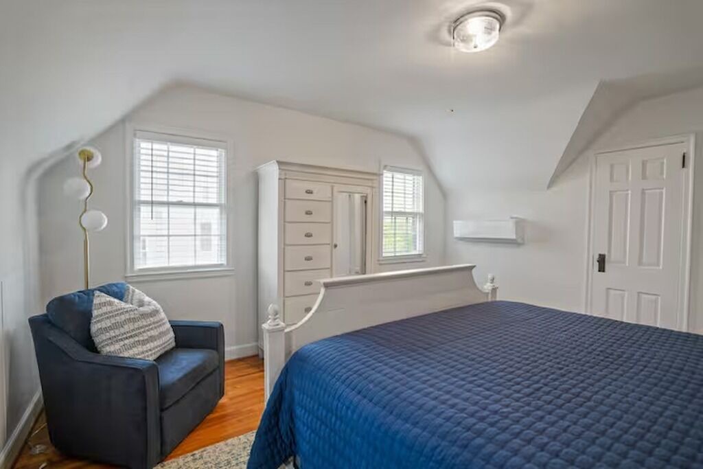 Photo of Bedroom in Lewis Center
