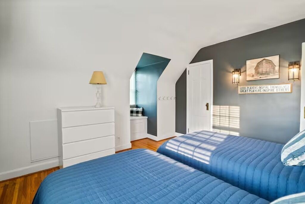 Photo of Bedroom in Lewis Center