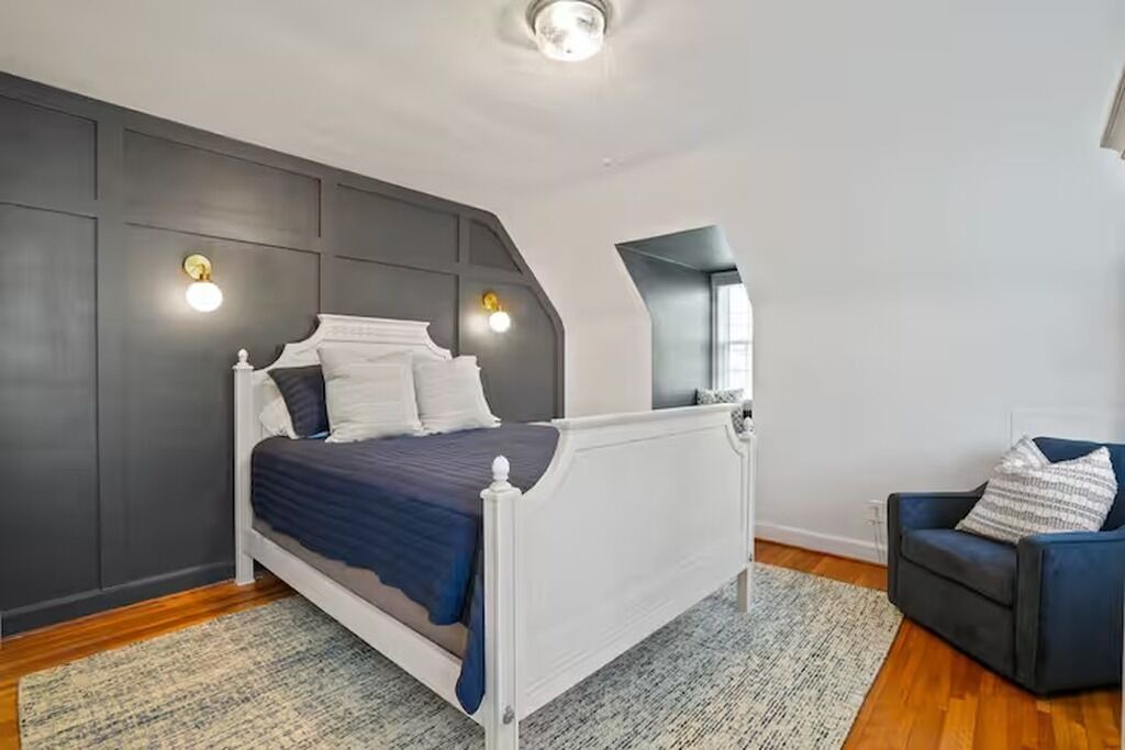 Photo of Bedroom in Lewis Center