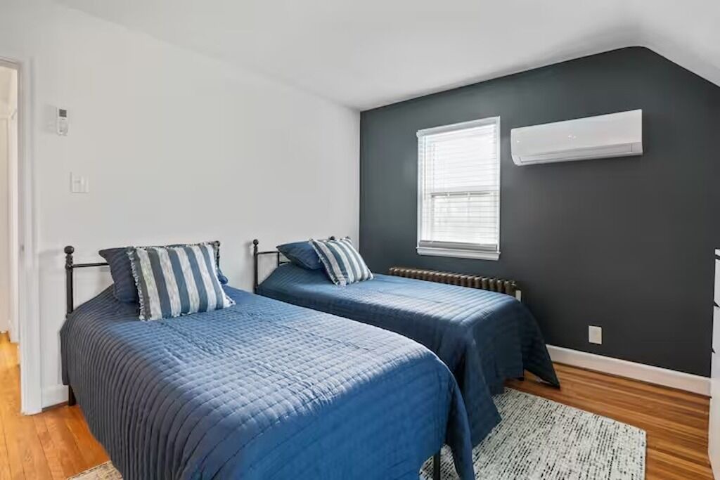 Photo of Bedroom in Lewis Center