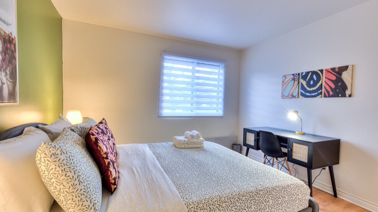 Photo of Bedroom in Pierrefonds-Roxboro