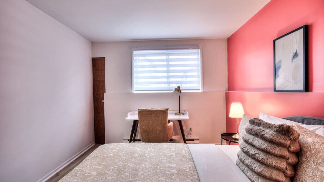 Photo of Bedroom in Pierrefonds-Roxboro