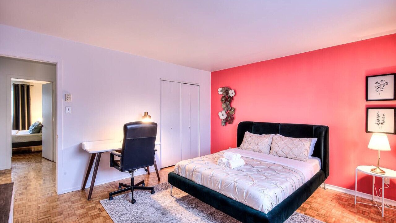Photo of Bedroom in Pierrefonds-Roxboro