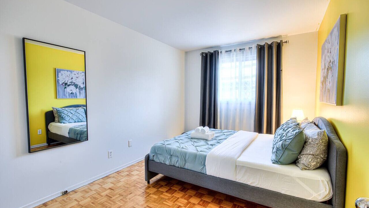 Photo of Bedroom in Pierrefonds-Roxboro
