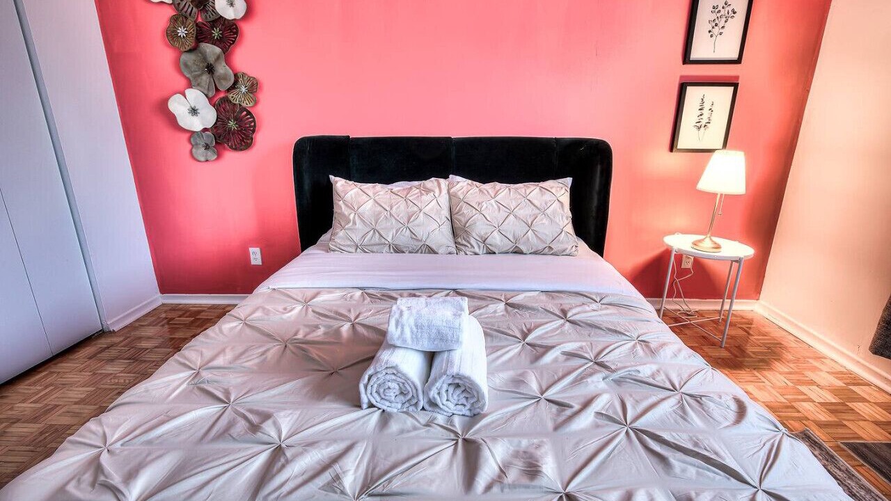 Photo of Bedroom in Pierrefonds-Roxboro