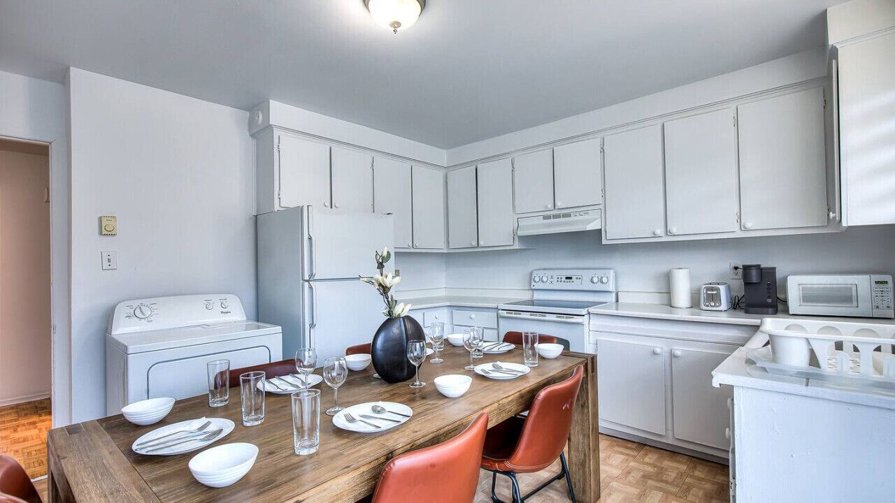Photo of Kitchen in Pierrefonds-Roxboro