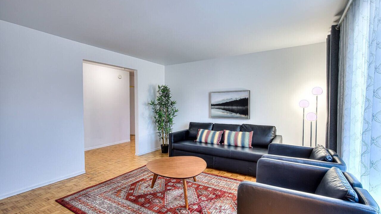 Photo of Livingroom in Pierrefonds-Roxboro