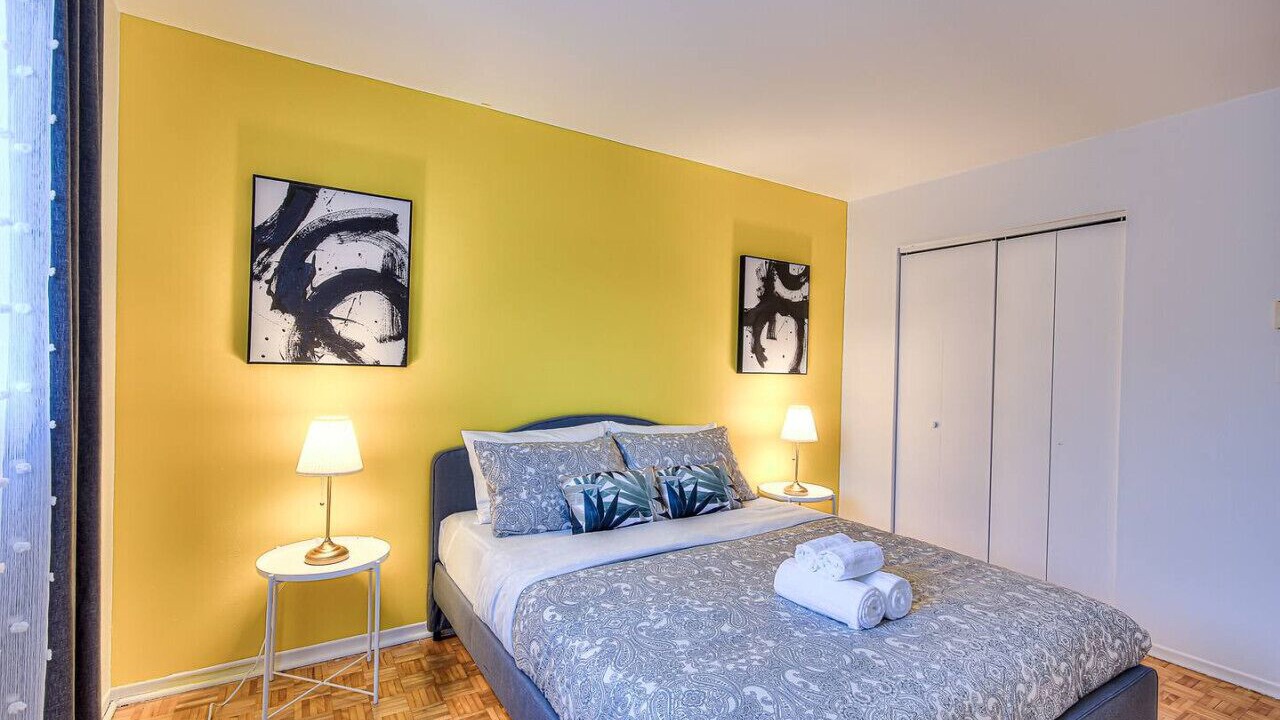 Photo of Bedroom in Pierrefonds-Roxboro