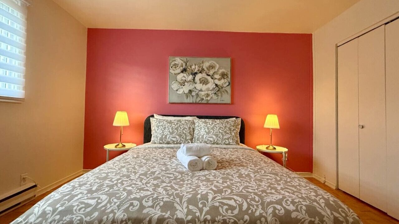 Photo of Bedroom in Pierrefonds-Roxboro
