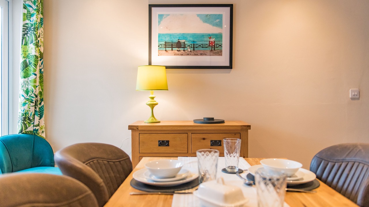 Photo of Others in Sandwich