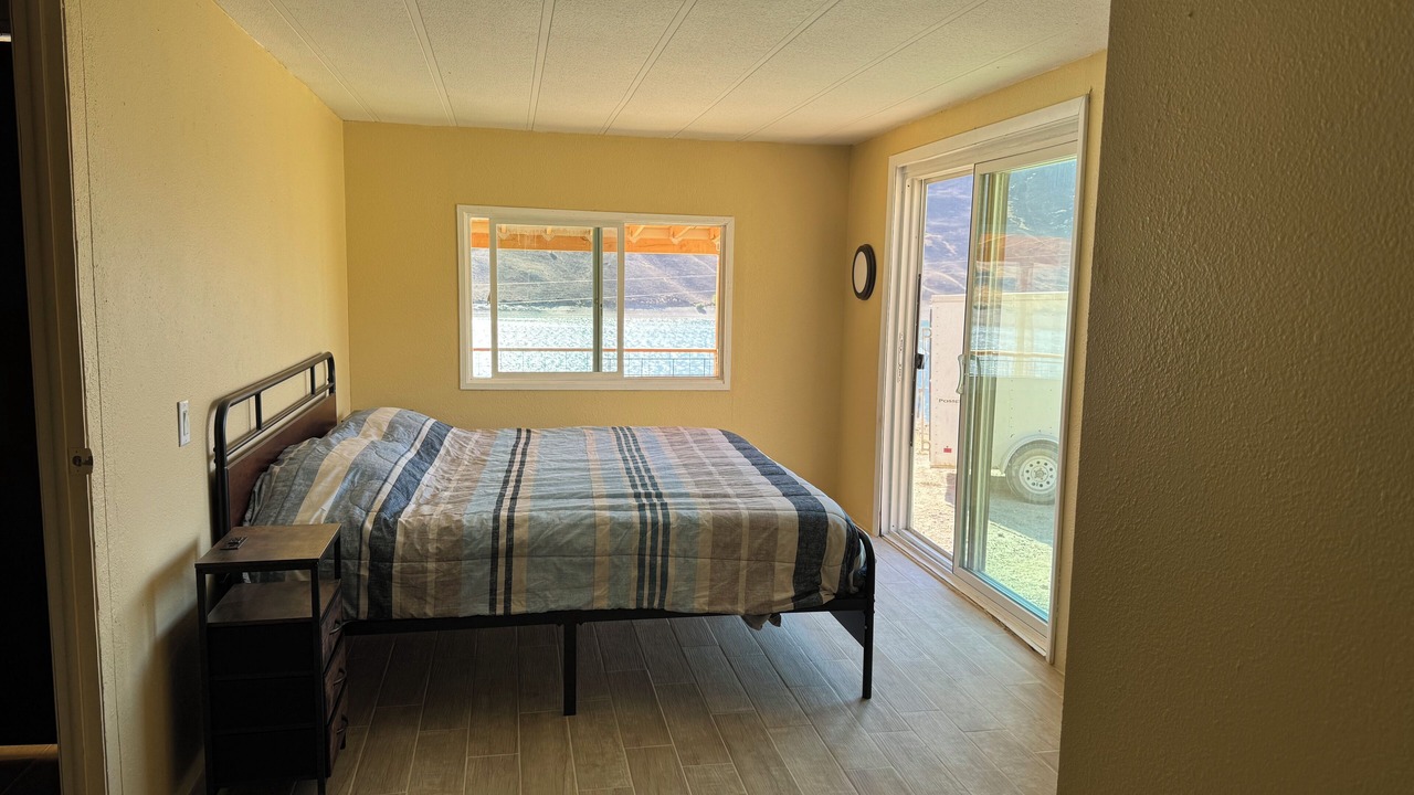 Photo of Bedroom in Huntington