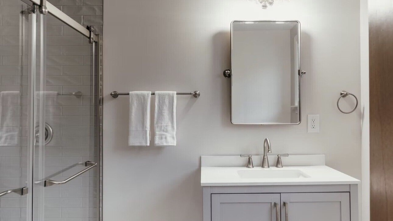 Photo of Bathroom in Roscoe