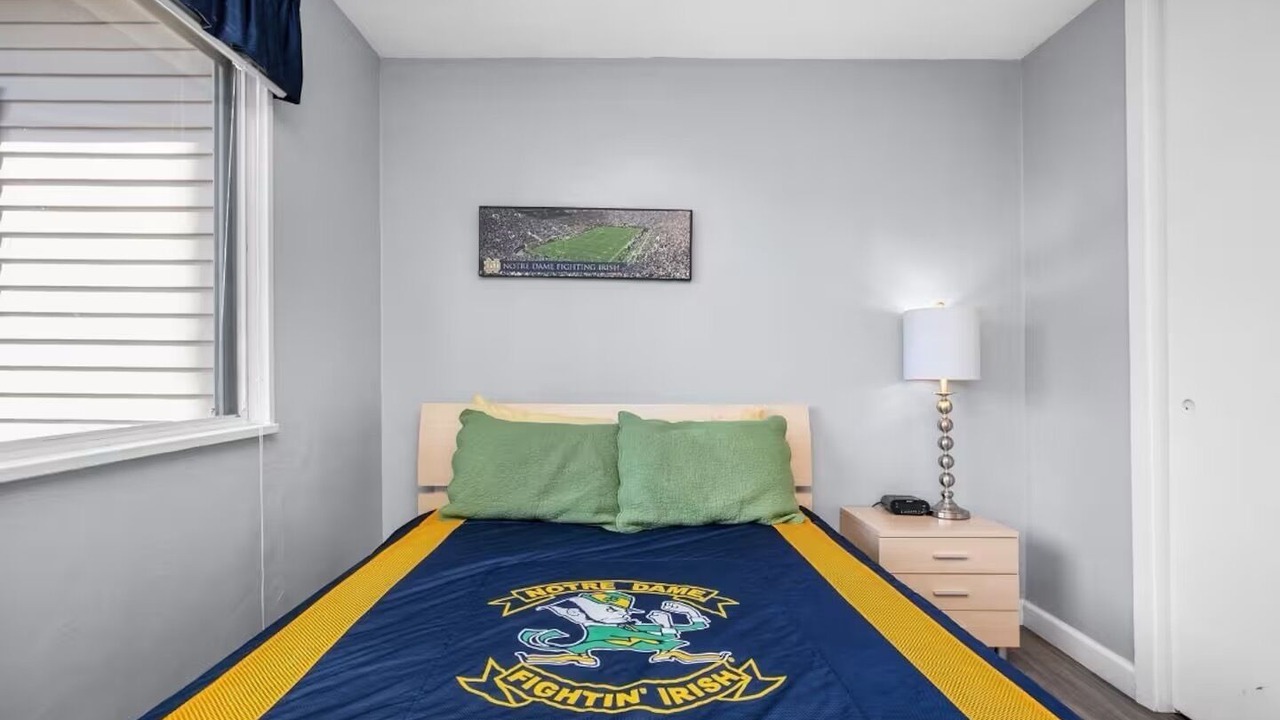 Photo of Bedroom in Notre Dame