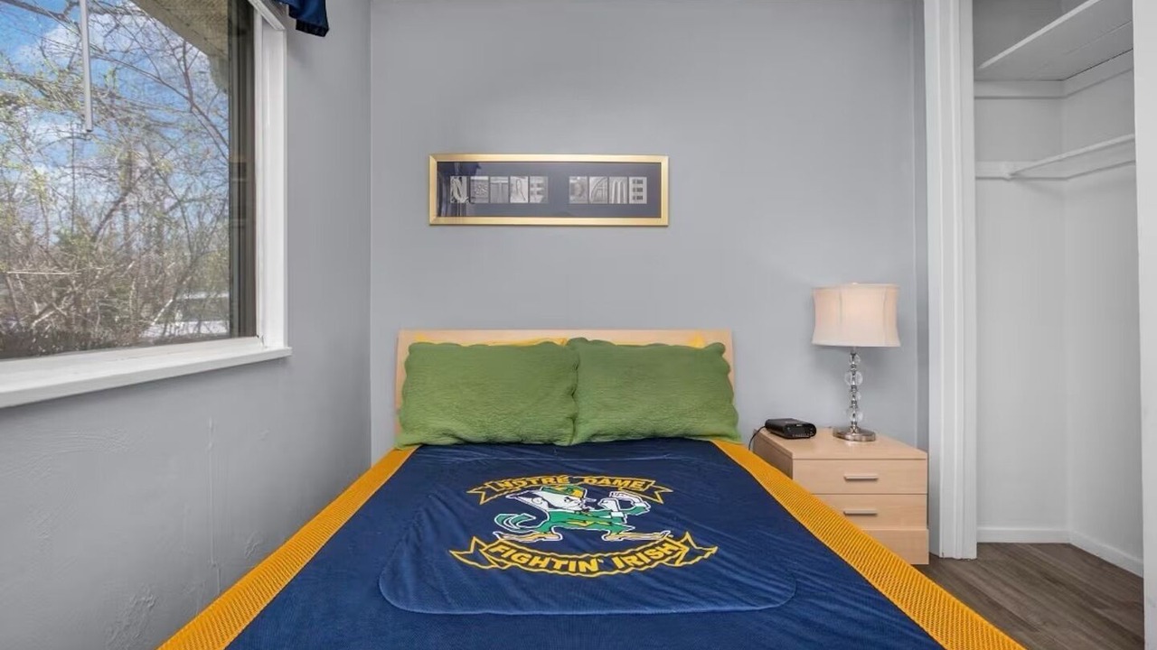 Photo of Bedroom in Notre Dame