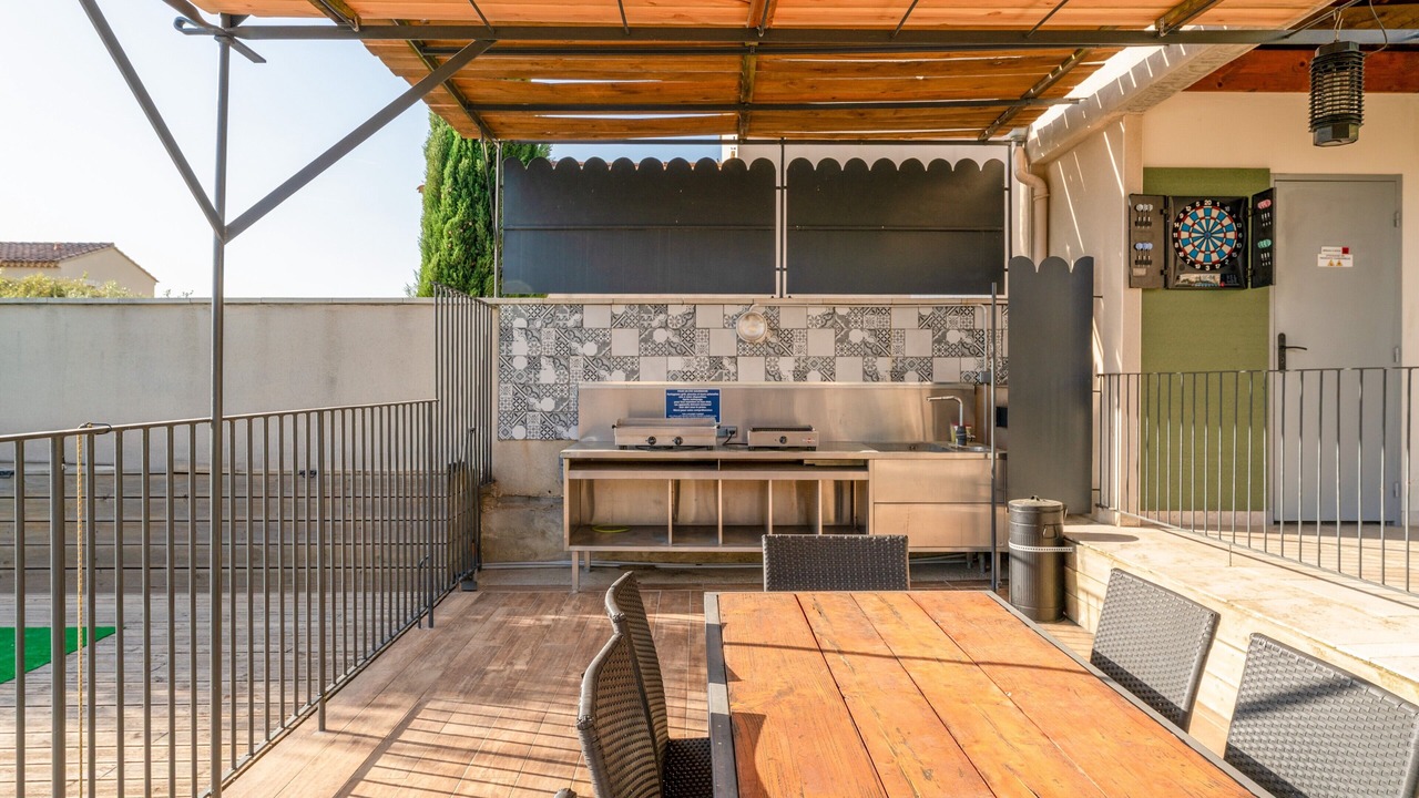 Photo of Outdoor in Tavel