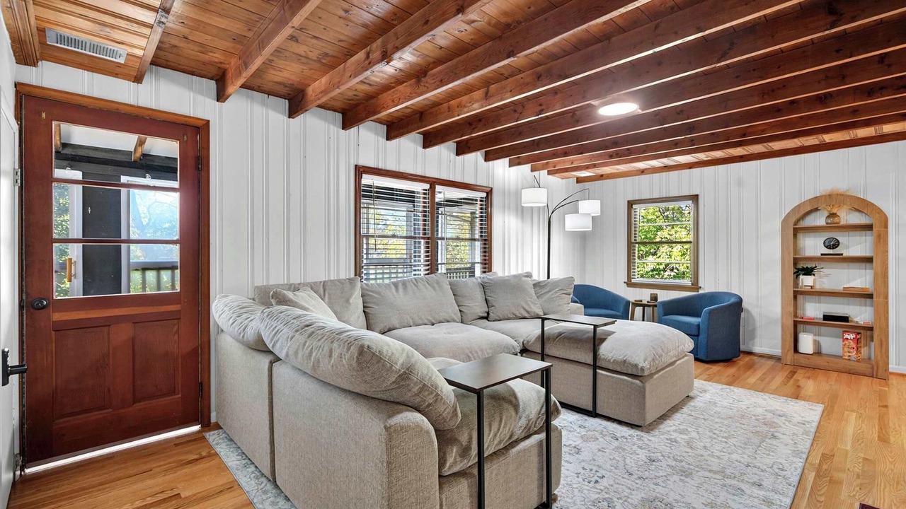 Photo of Livingroom in Millville
