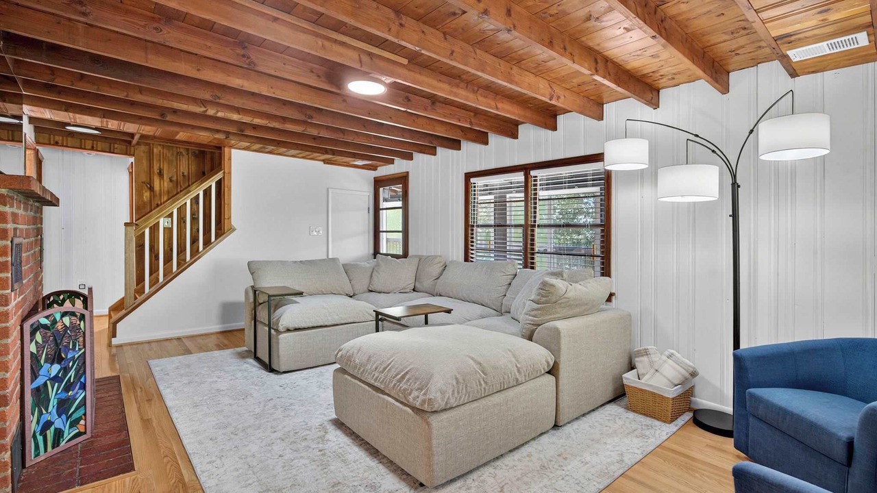 Photo of Livingroom in Millville