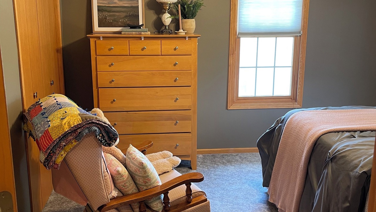 Photo of Bedroom in Guthrie County
