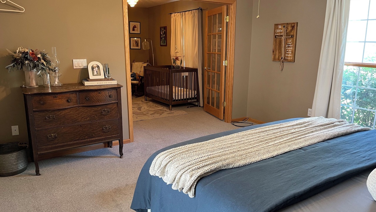 Photo of Bedroom in Guthrie County