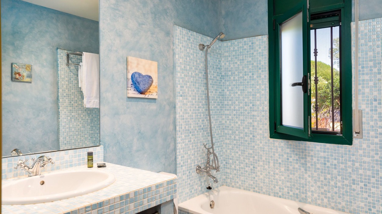 Photo of Bathroom in Perelada