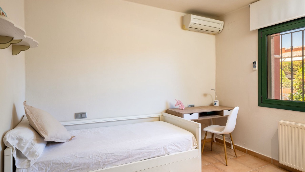 Photo of Bedroom in Perelada