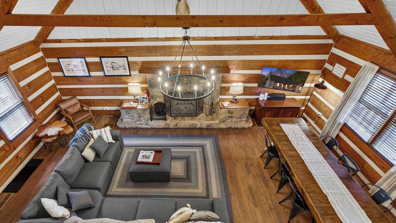 Photo of Livingroom in Fishers Hill