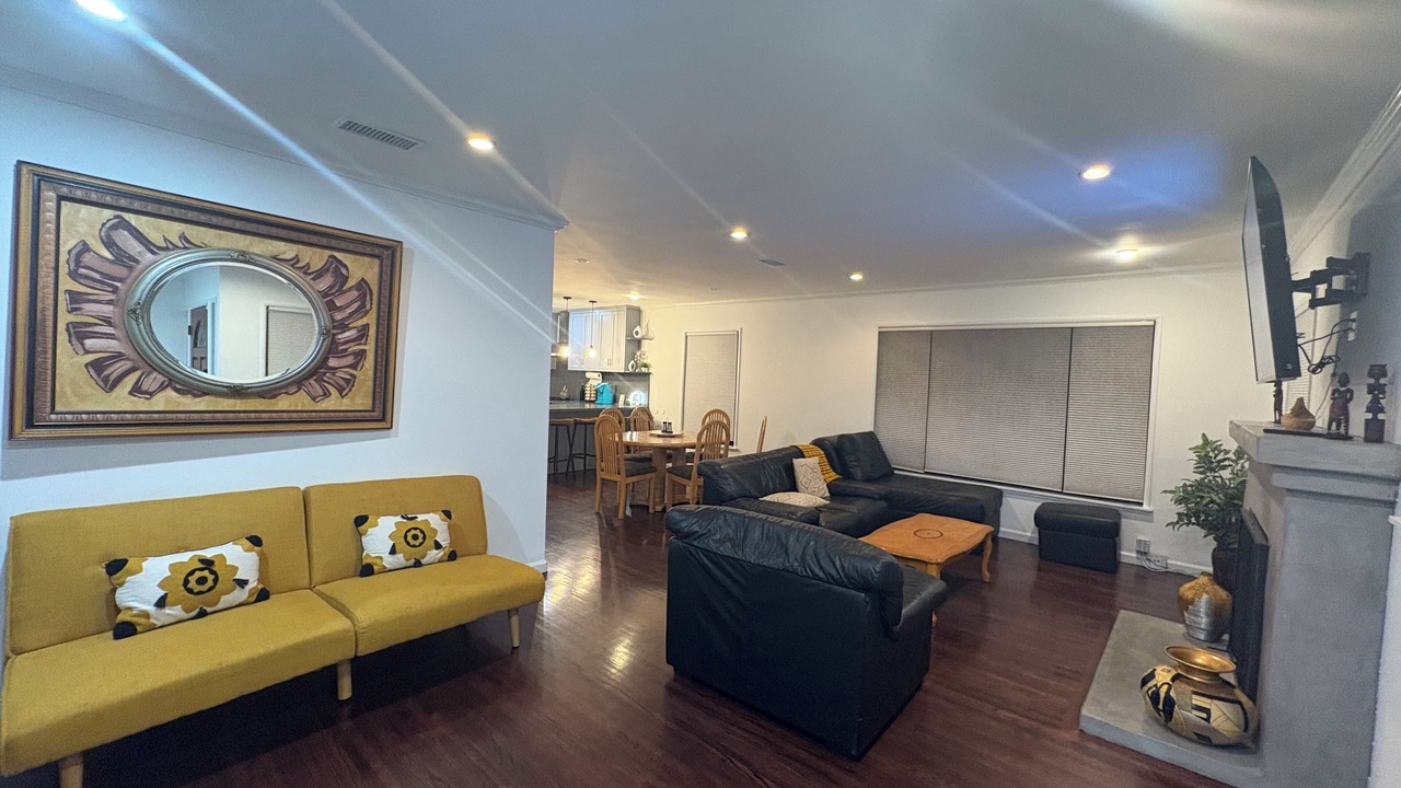 Photo of Livingroom in Ladera Heights