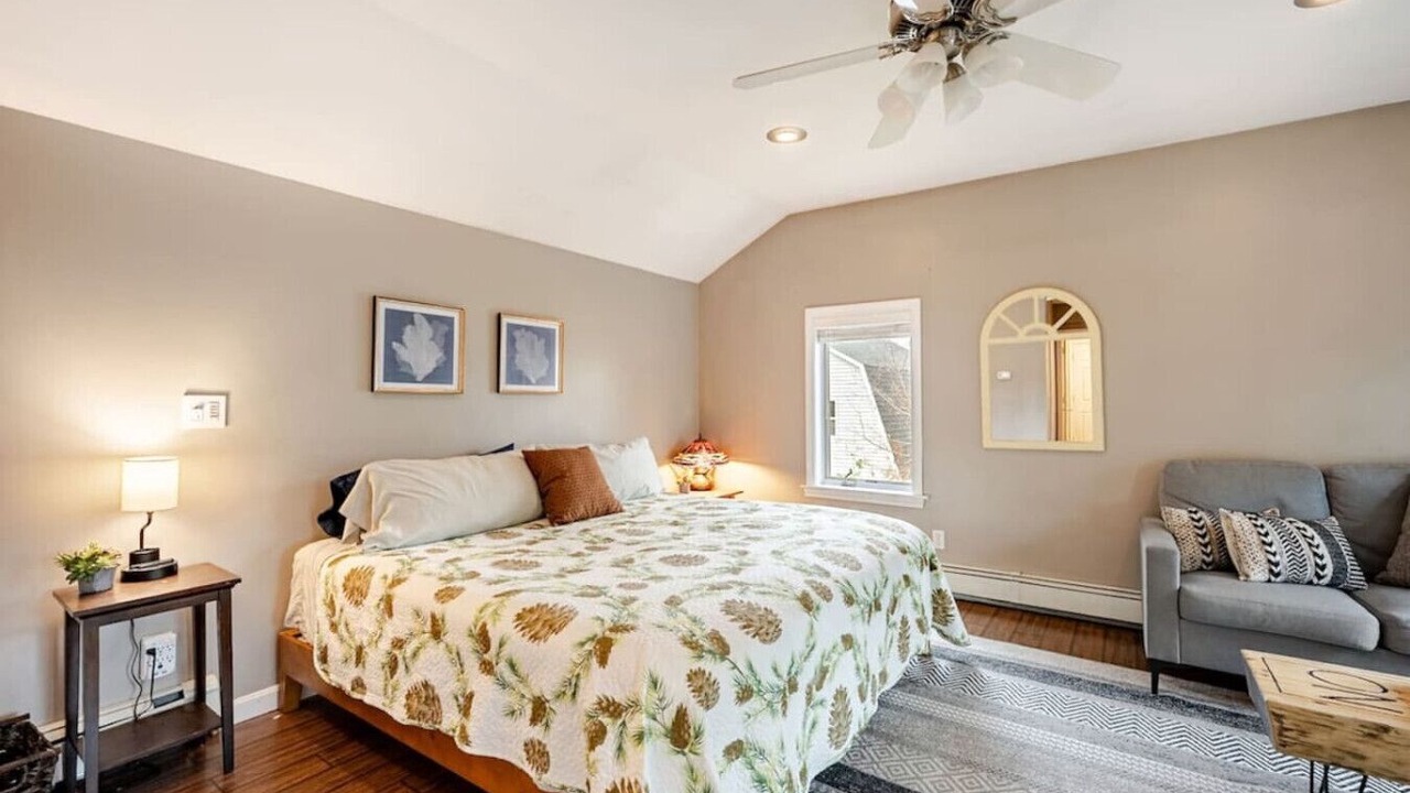 Photo of Bedroom in Pittsfield