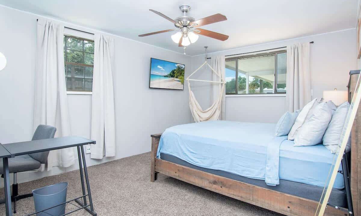 Photo of Bedroom in Westside