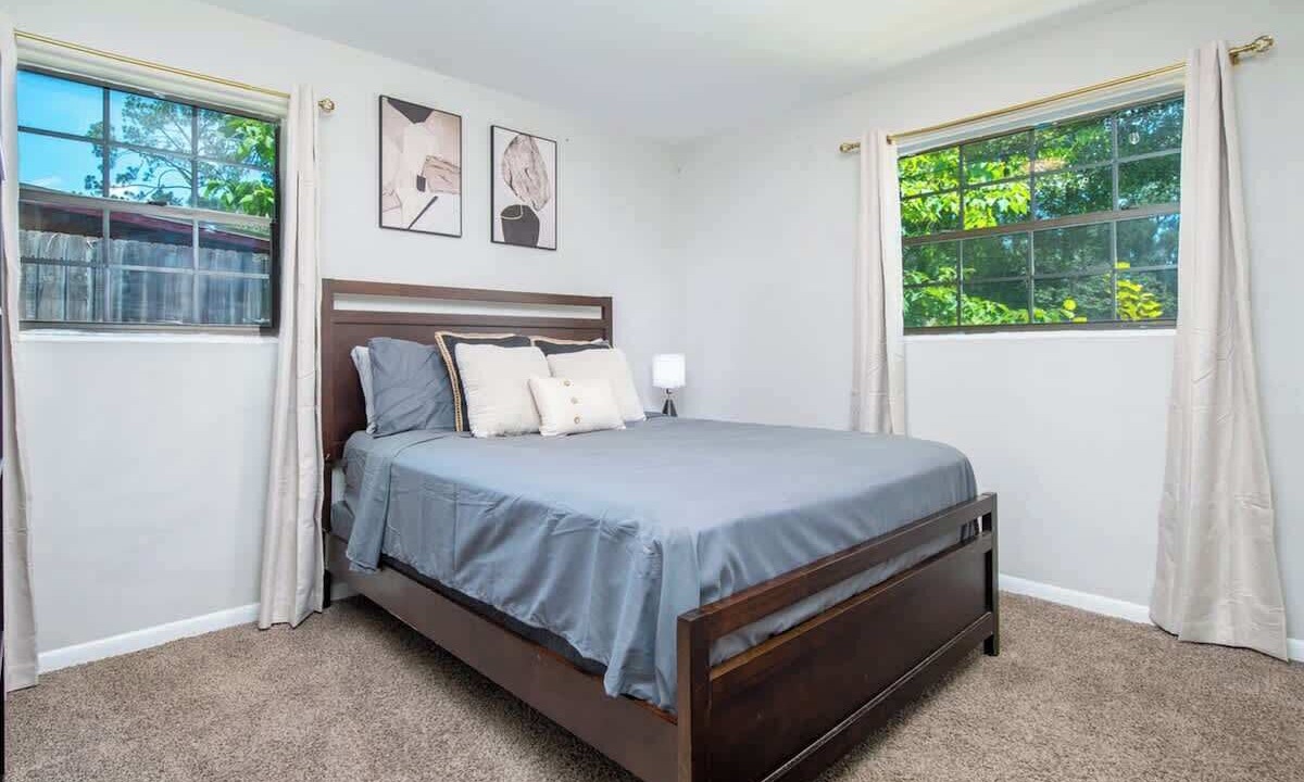 Photo of Bedroom in Westside