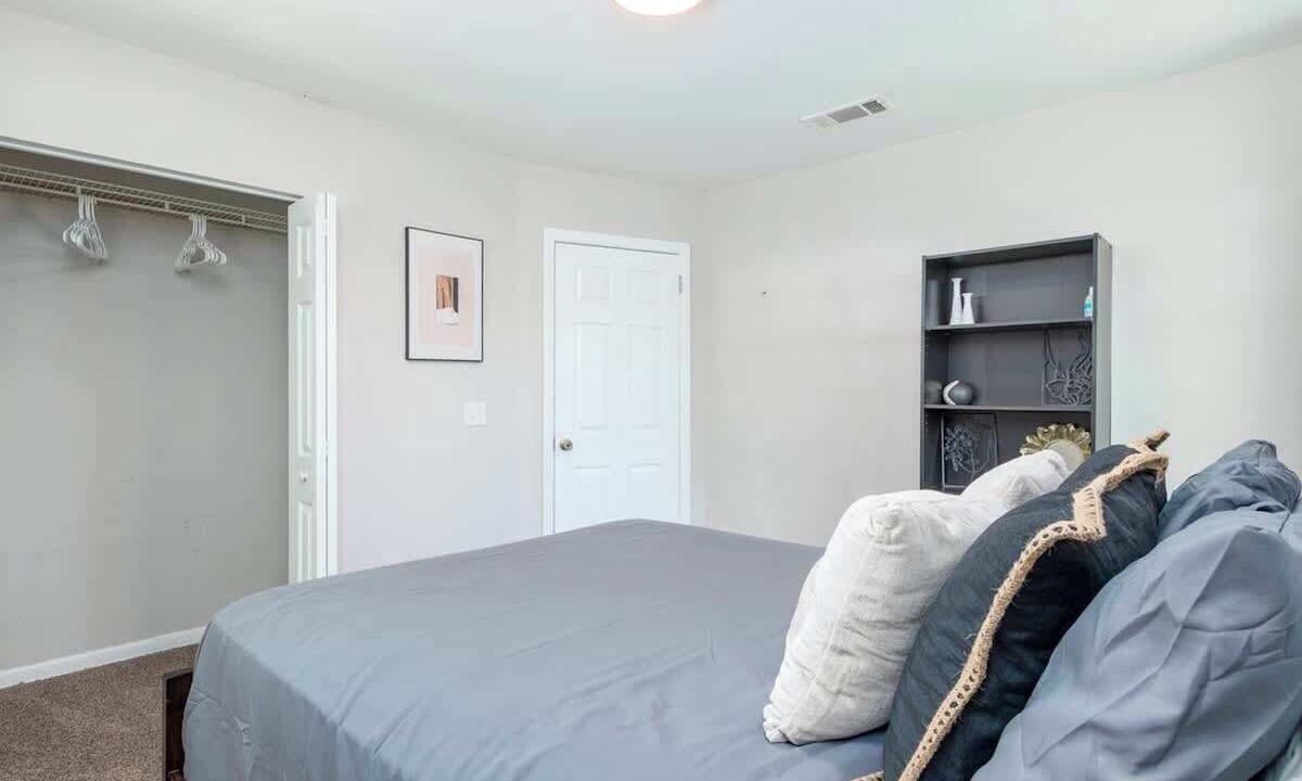 Photo of Bedroom in Westside